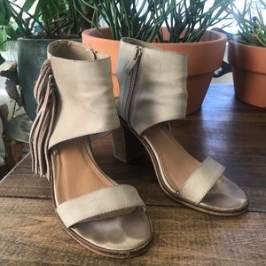 Very Volatile Fringe Sandal